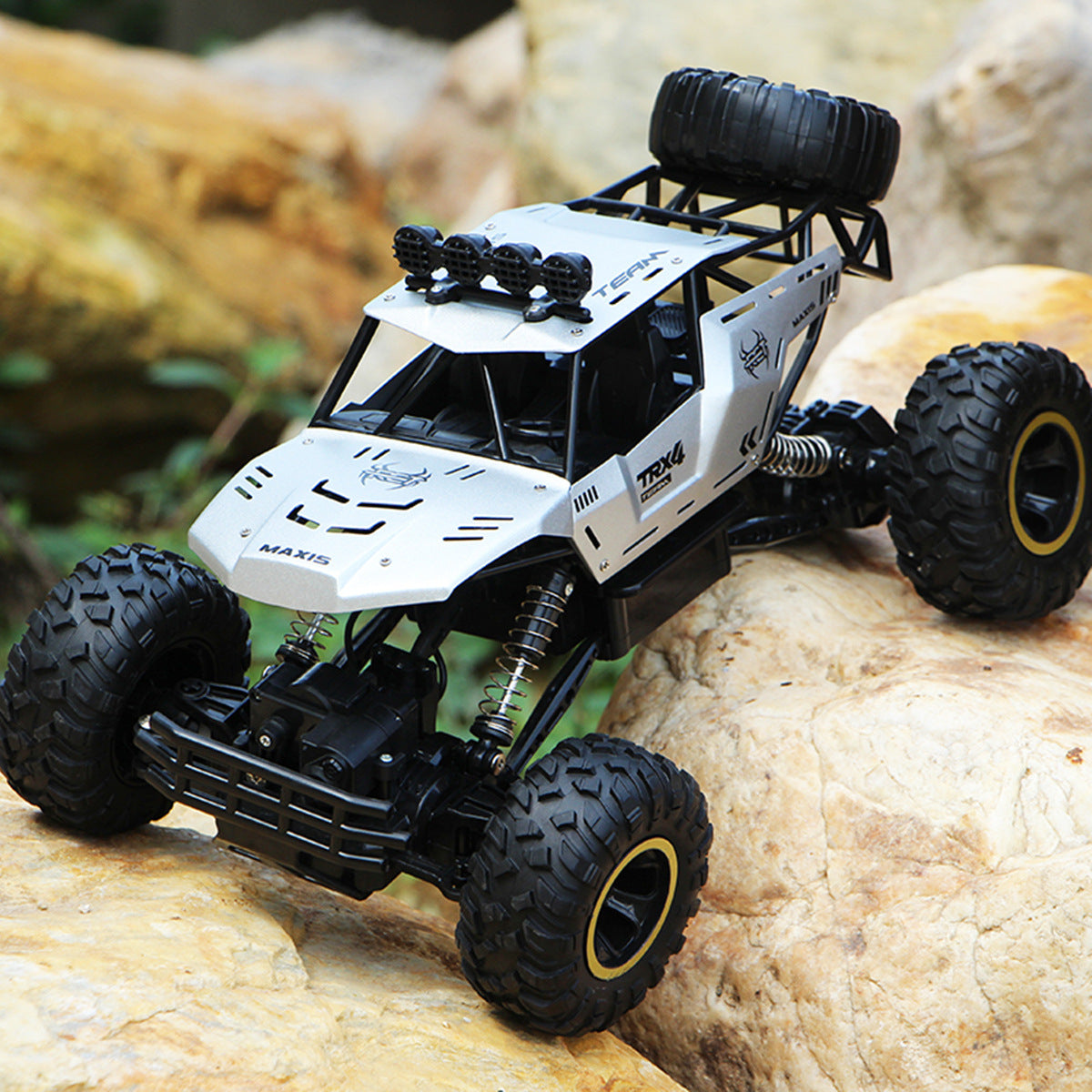 Four-wheel drive remote control car