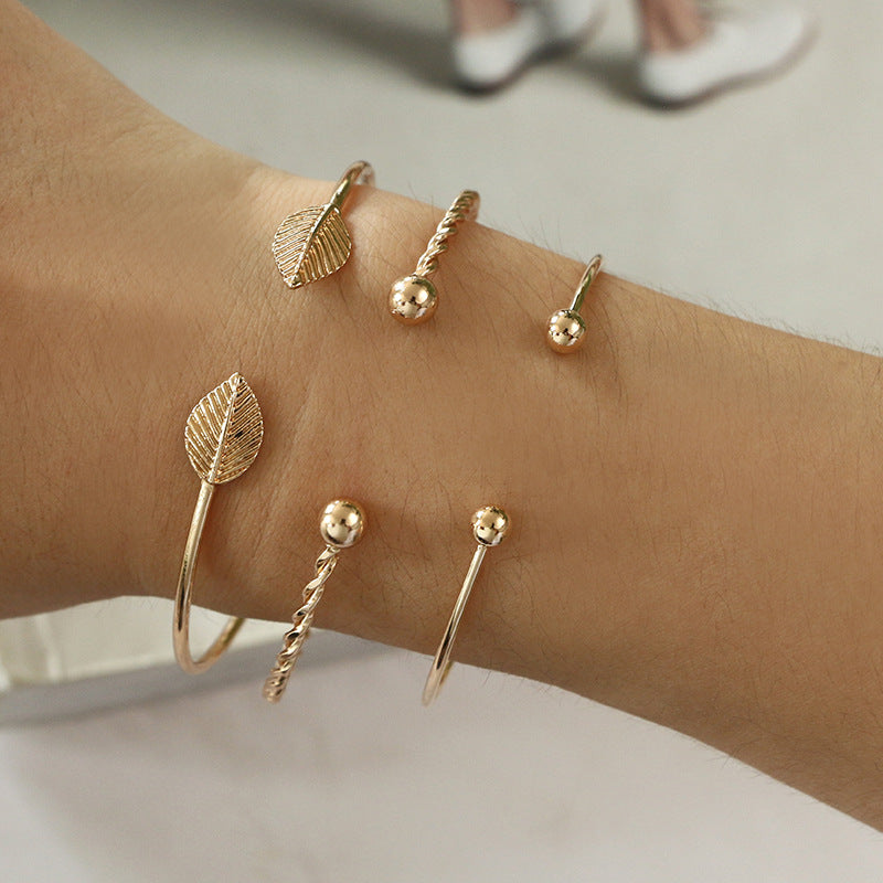Bracelets - leaf ball alloy bracelet