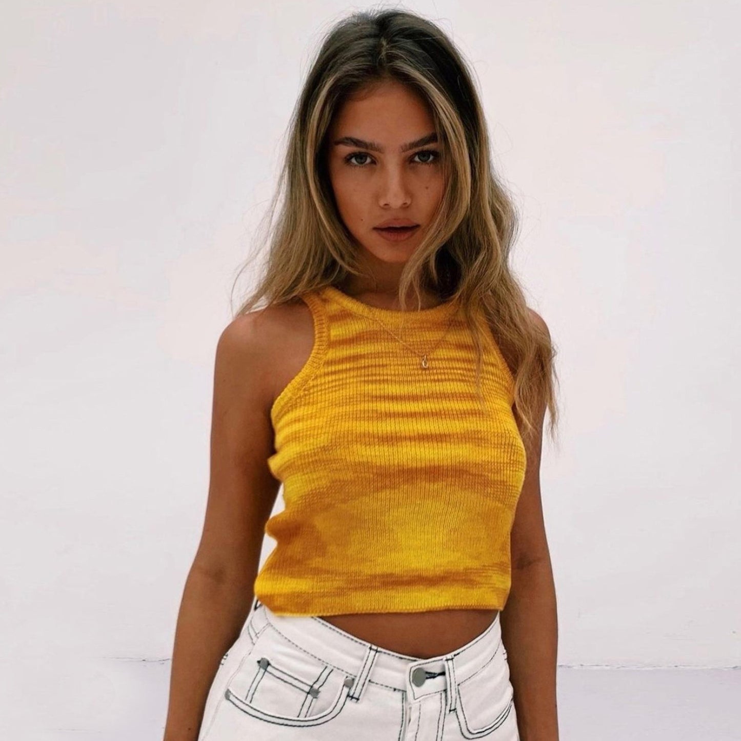 Spring and Summer new women's clothing -- popular color wool knit tank top sleeveless cropped top