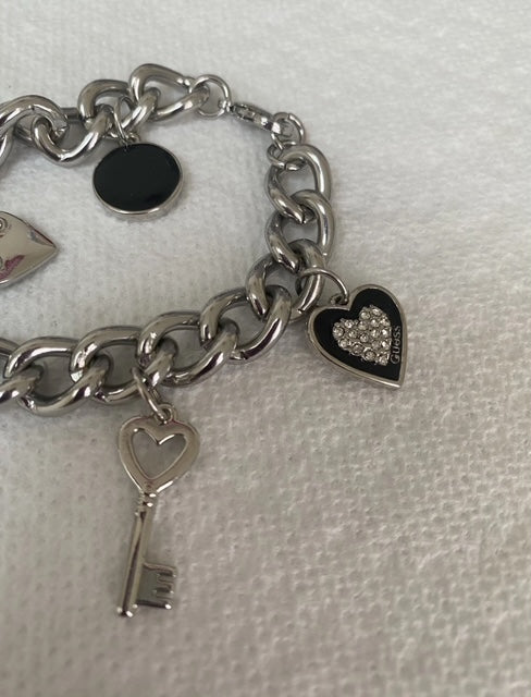 GUESS -- Elegant Women's Bracelet -- Toggle Link Charm